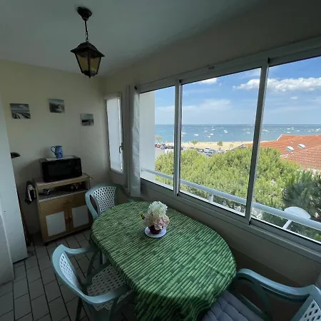 Bel T2 A Deux Pas Des Plages, Avec Parking Et Garage - Fr-1-474-212 Apartment *